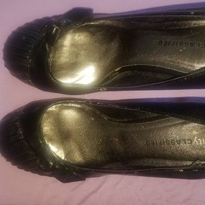 2/$30 City Classified Black Heels